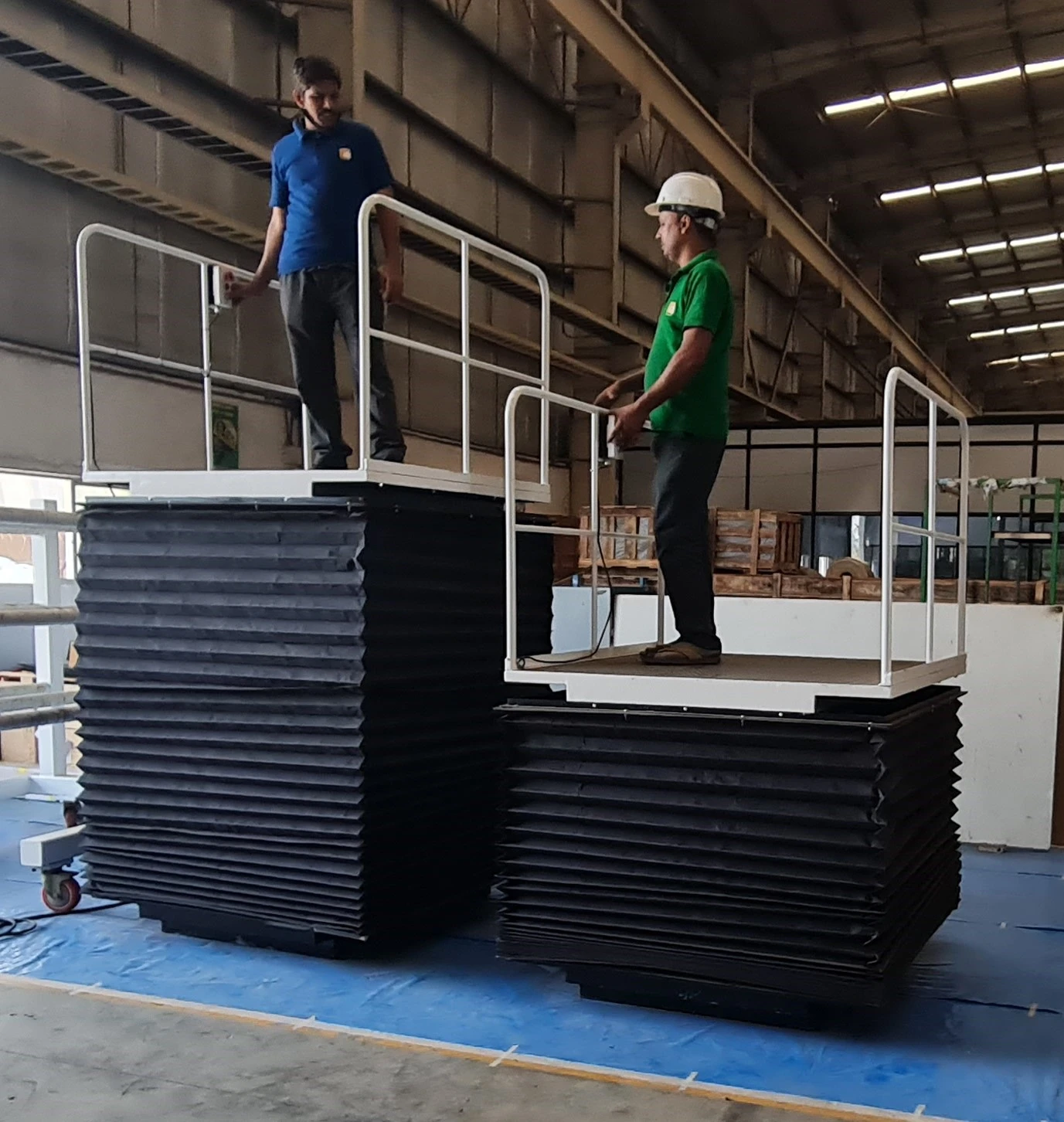 Scissor Lift With Bellows